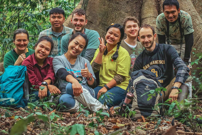 Das Feldteam des Phu Khieo Macaque Project in Thailand. Foto: Apisit Boonsopin